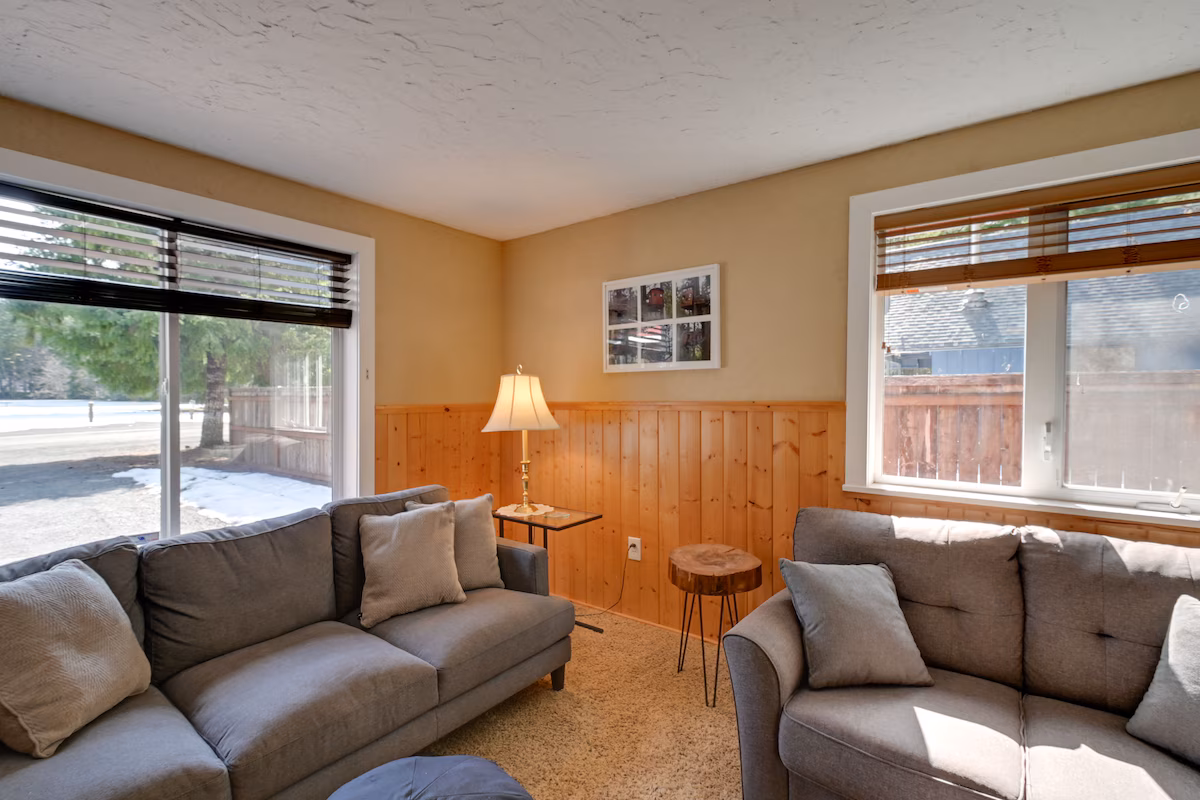 Cozy Ashford Home, cabin with a private hot tub, photo 4