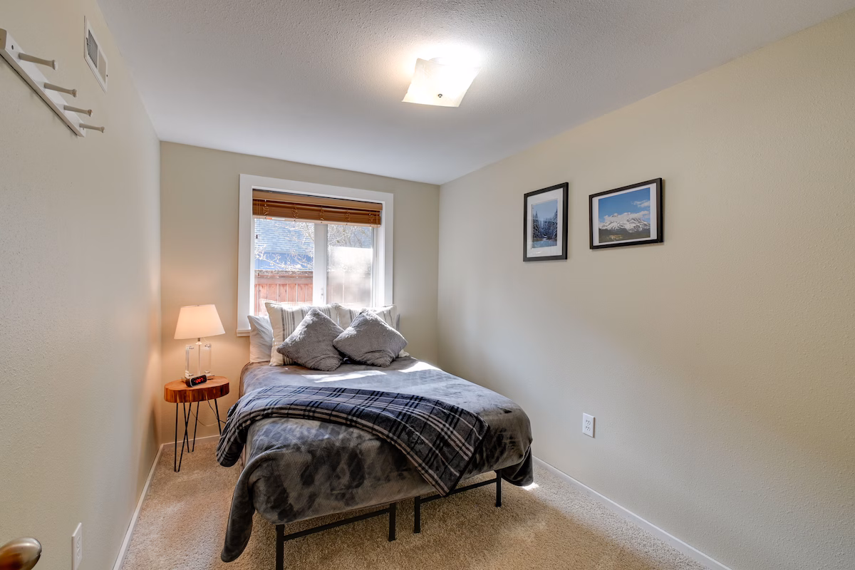 Cozy Ashford Home, cabin with a private hot tub, photo 2