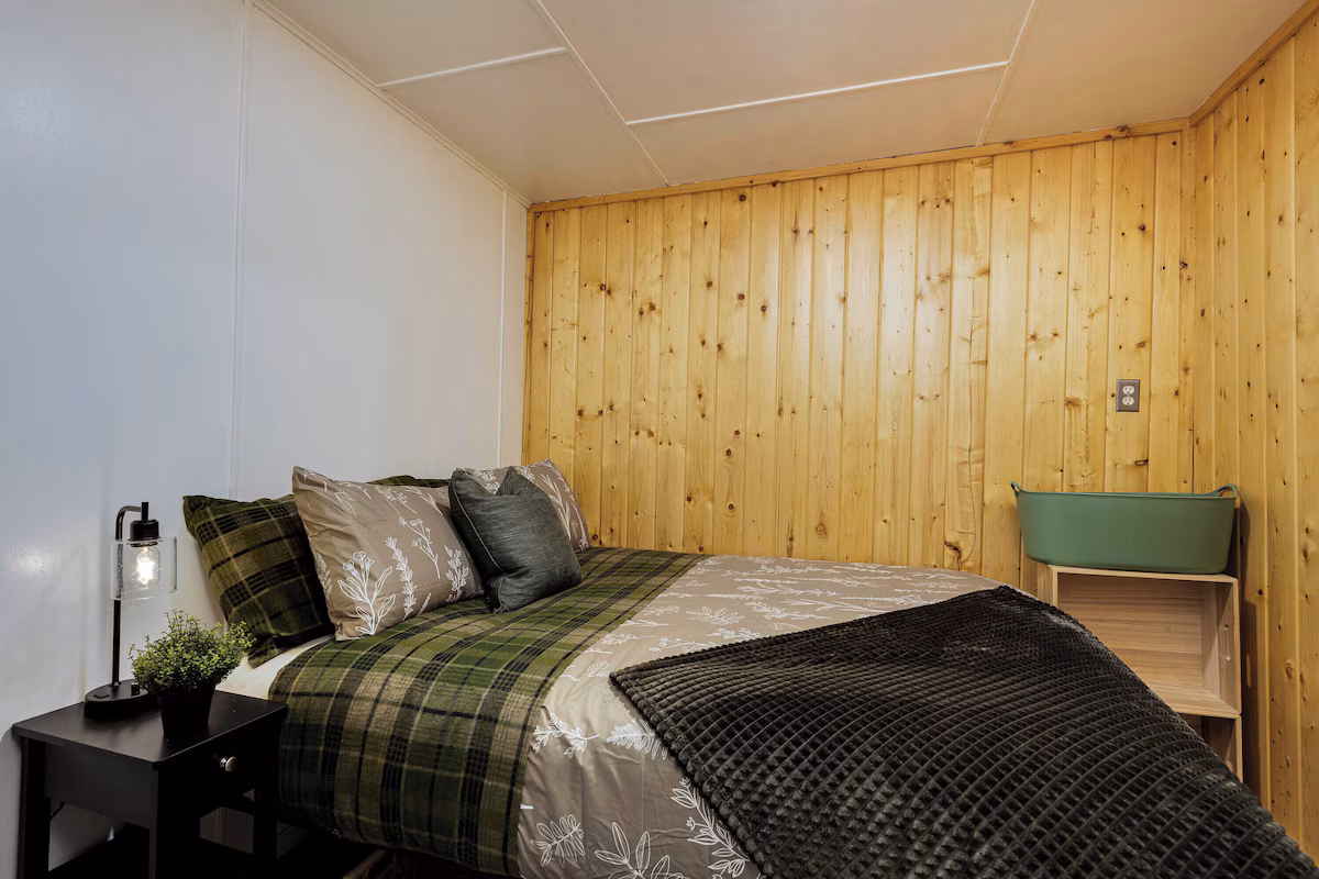 The Little Lolo Lodge, cabin with a private hot tub, photo 3