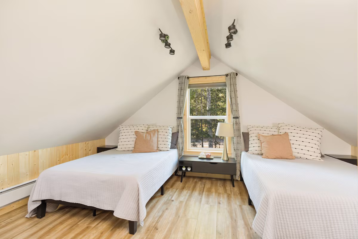 Cozy cabin retreat, cabin with a private hot tub, photo 4