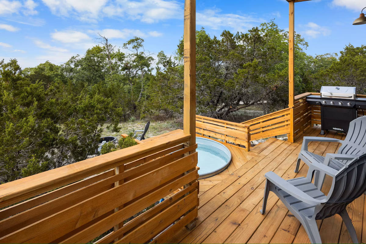 Romantic Cabin With Views, cabin with a private hot tub, photo 5