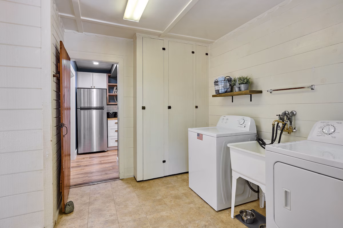 Marion Pines, cabin with a private hot tub, photo 6