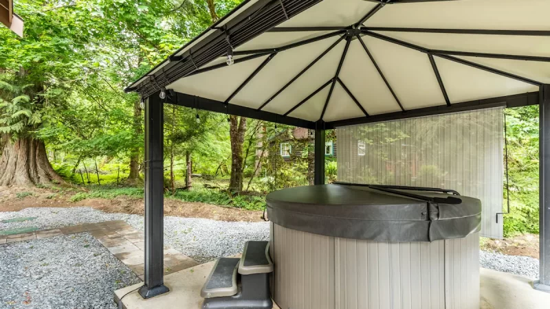 Mount Rainier Modern Cabin, cabin with a private hot tub, photo 1