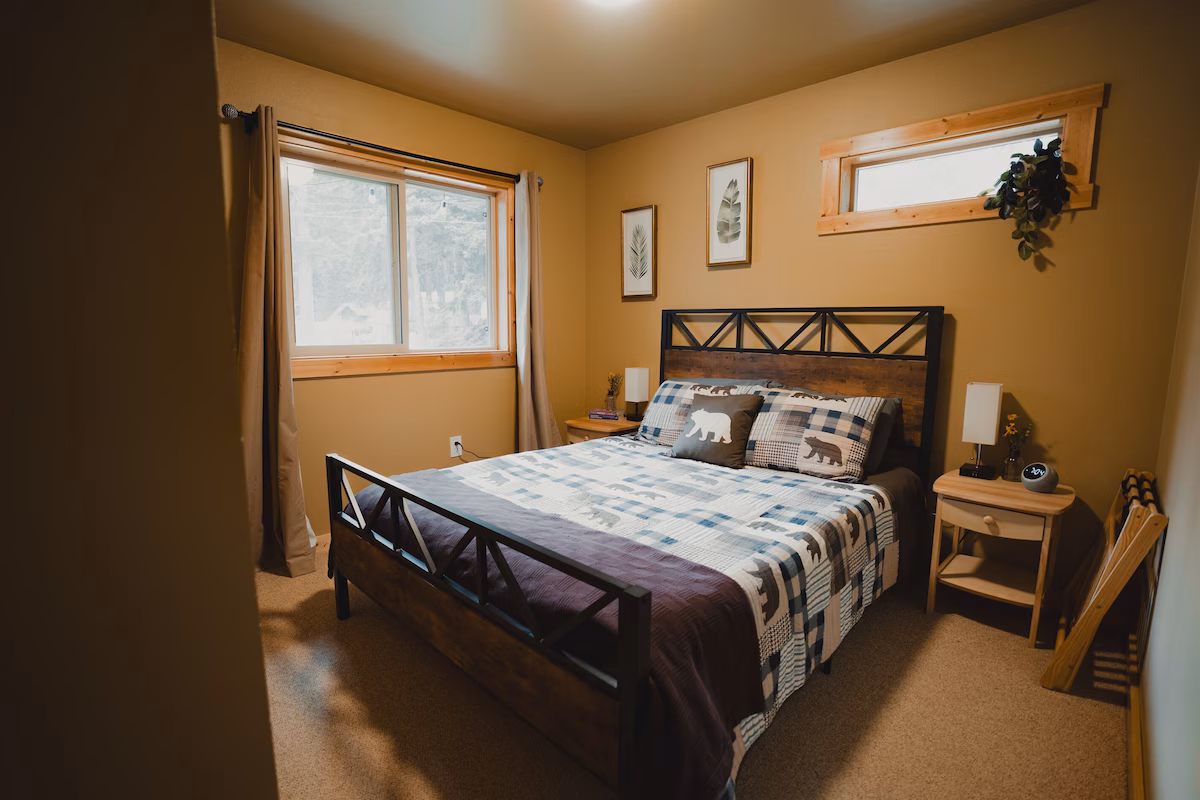 Mountain Vibes w/ HotTub, cabin with a private hot tub, photo 2