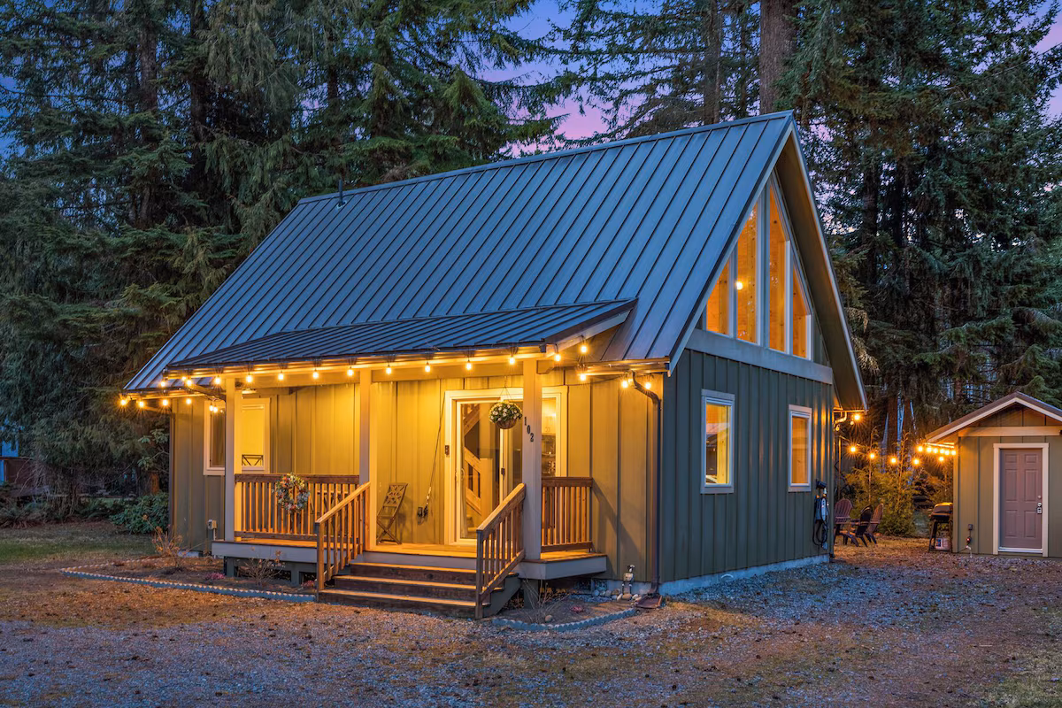 Mountain Vibes w/ HotTub, cabin with a private hot tub, photo 8