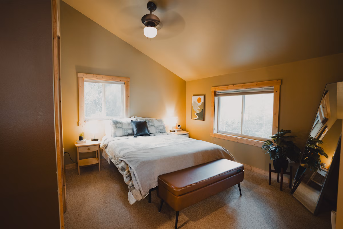 Mountain Vibes w/ HotTub, cabin with a private hot tub, photo 4