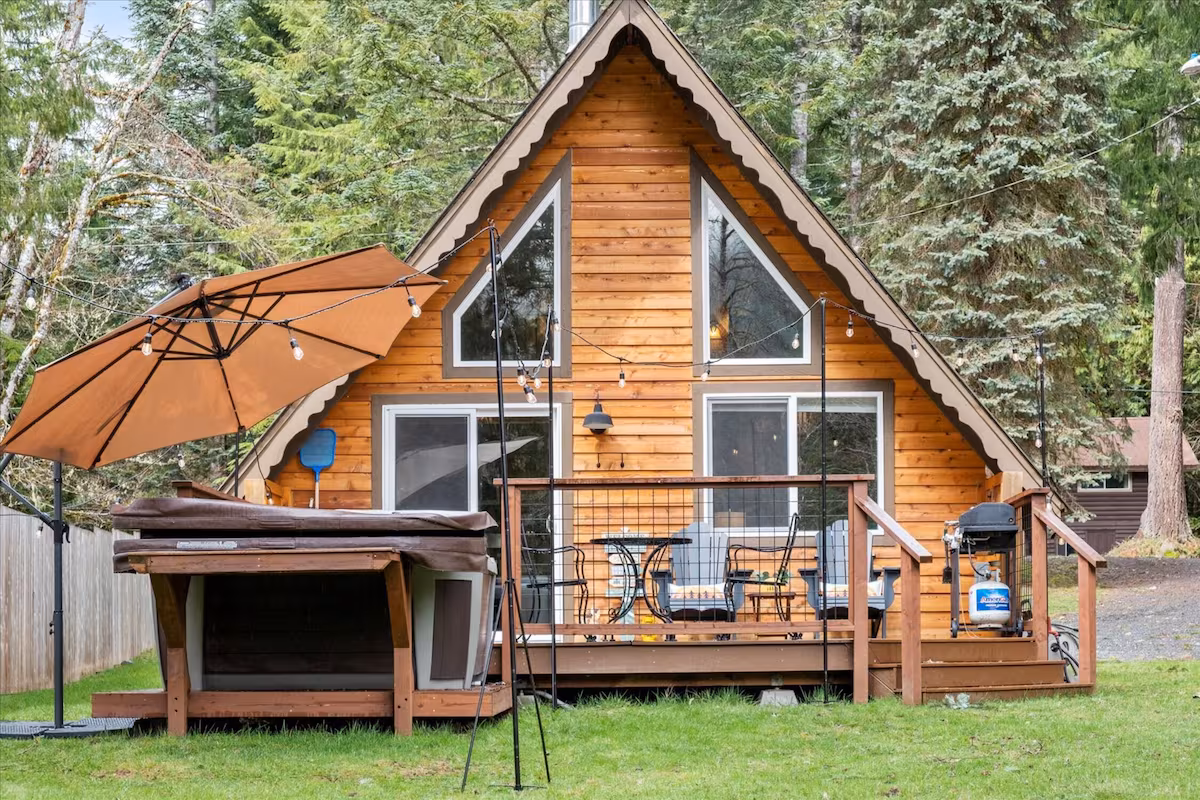 Perch – Waterfront A-Frame 2BR Cabin, cabin with a private hot tub, photo 2