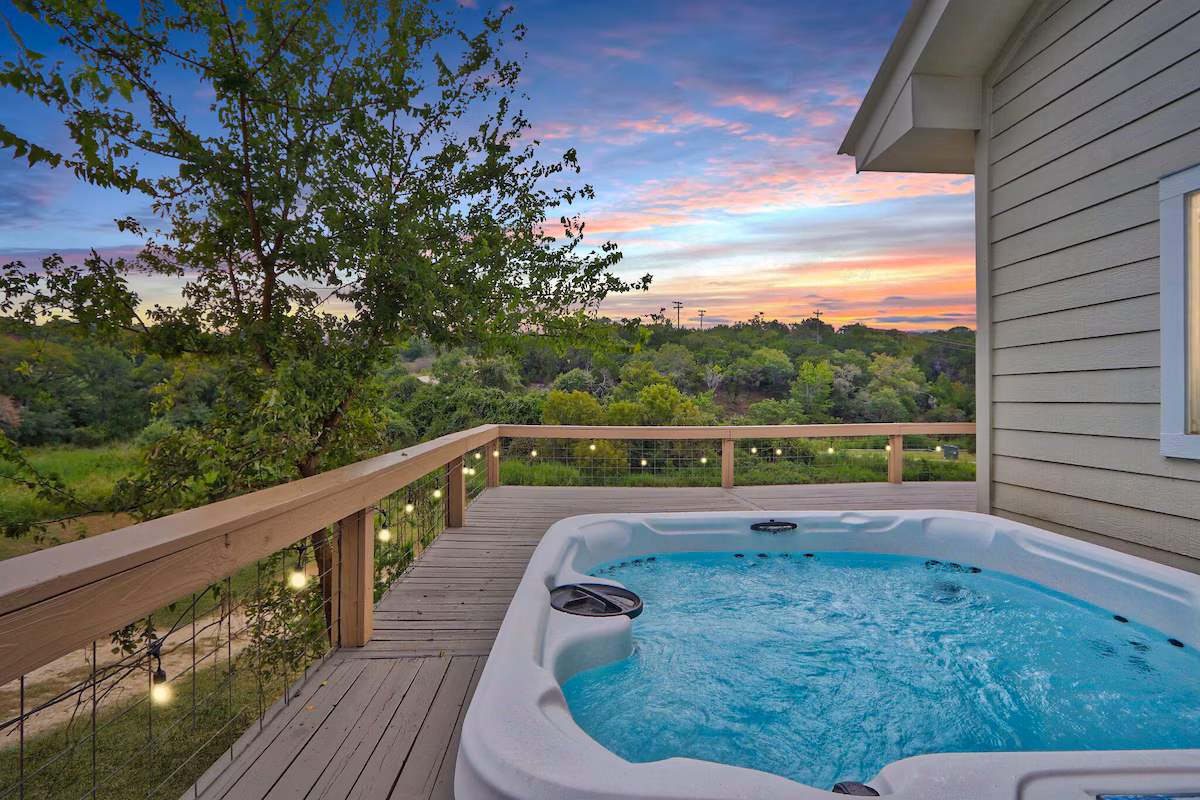 Restful Retreat, cabin with a private hot tub, photo 1