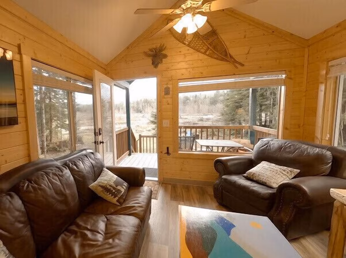Rivers Edge A River Front cabin with Majestic Mountain View’s, cabin with a private hot tub, photo 5