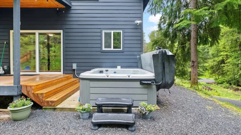 Serenity Nest Cabin, cabin with a private hot tub, photo 1