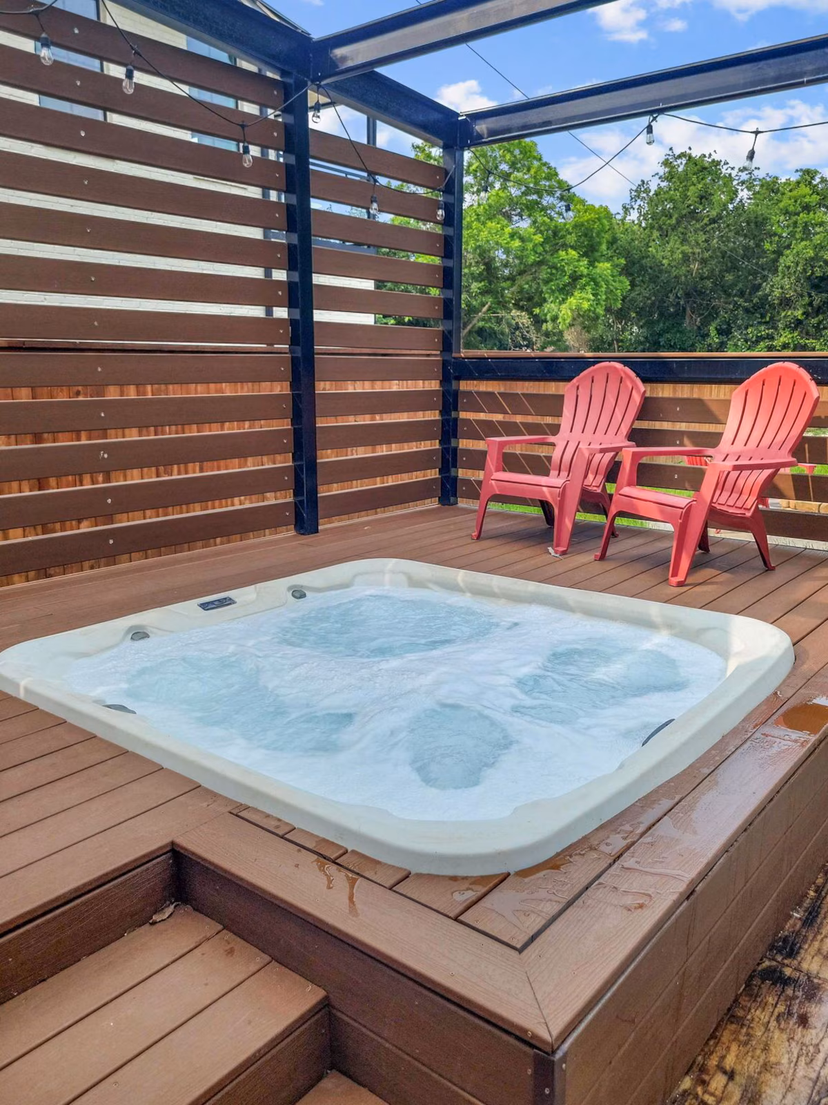 Simply Get-A-Waco, cabin with a private hot tub, photo 1