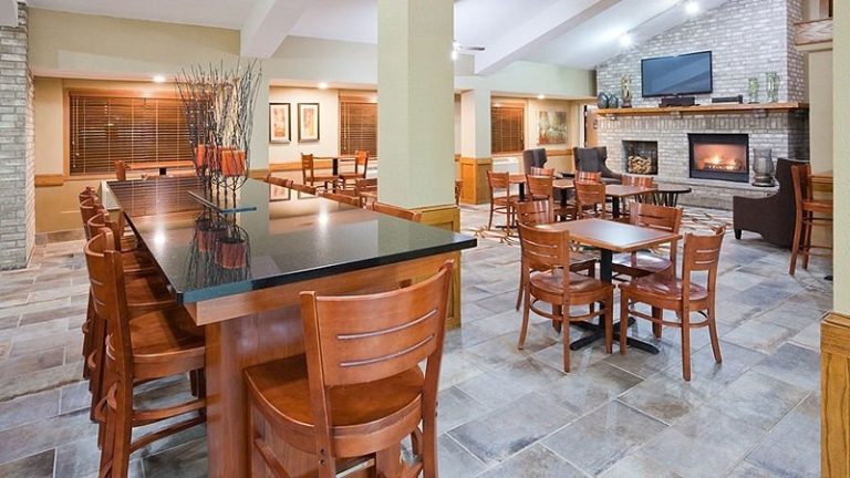 AmericInn by Wyndham Apple Valley