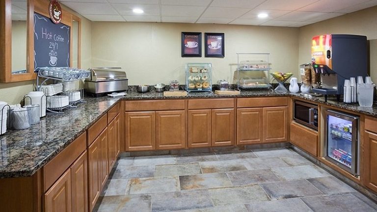 AmericInn by Wyndham Apple Valley