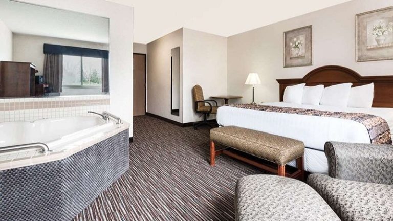 Baymont by Wyndham Columbus Rickenbacker