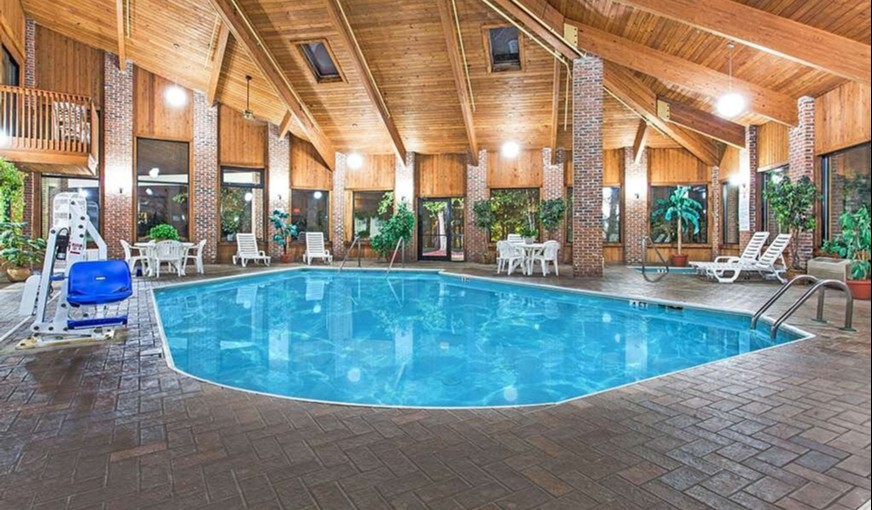 Baymont by Wyndham Smyrna, room with private jacuzzi, photo 5