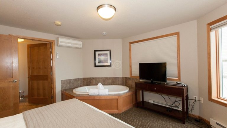 Beacon Pointe on Lake Superior