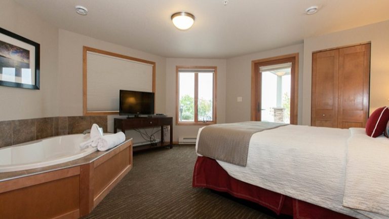 Beacon Pointe on Lake Superior