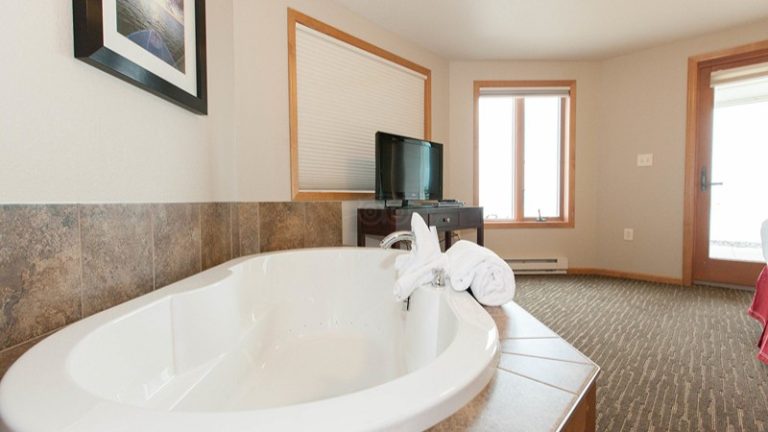 Beacon Pointe on Lake Superior