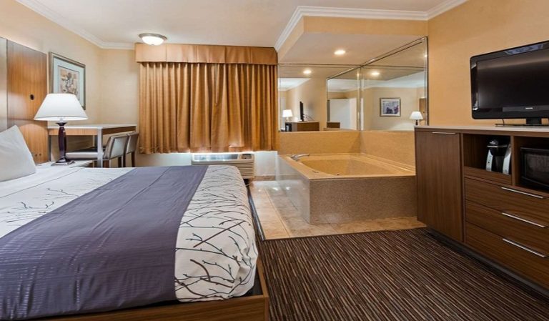 Best Western Airpark Hotel - LAX Airport LA Stadium