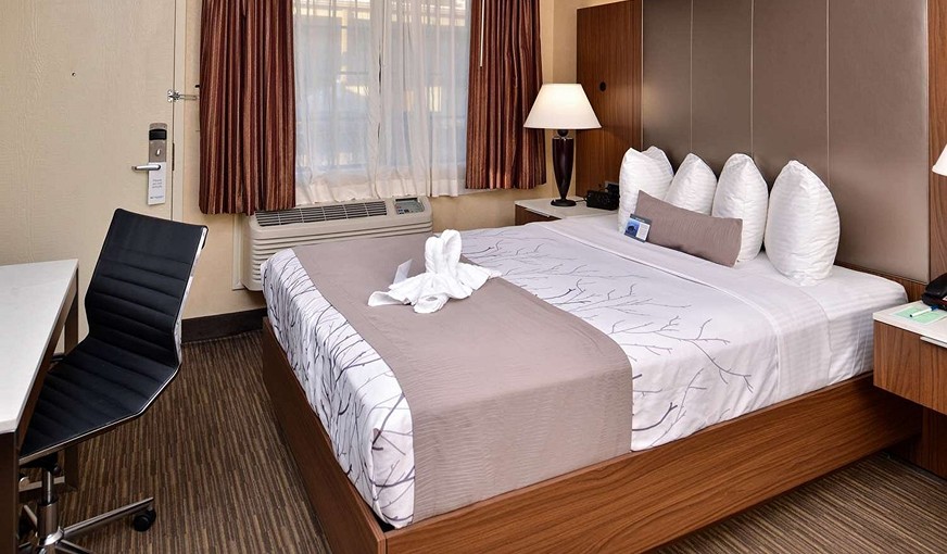 Best Western Hollywood Plaza Inn Hotel – Hollywood Walk Of Fame La, room with private jacuzzi, photo 4