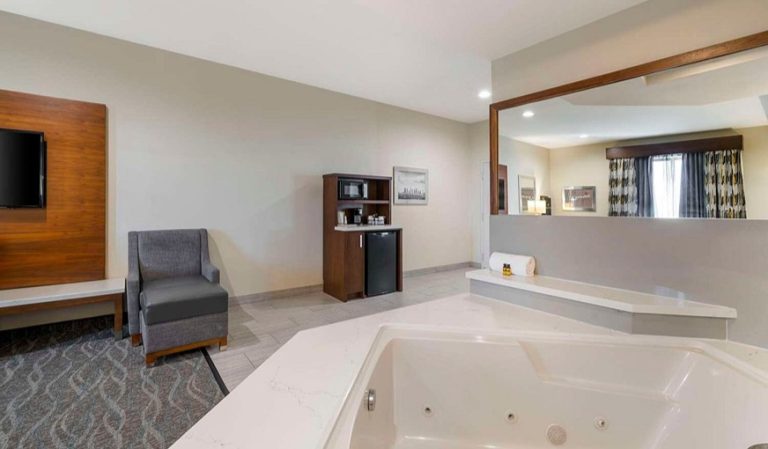 Best Western Plus Gardena Inn & Suites
