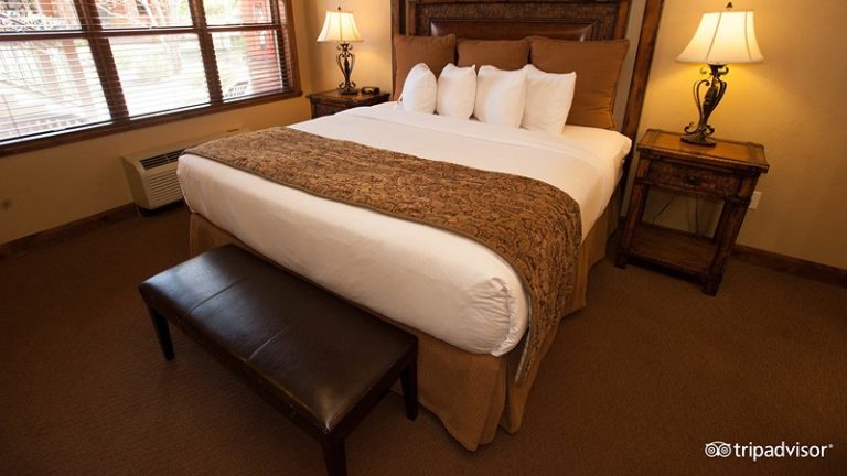 Cable Mountain Lodge