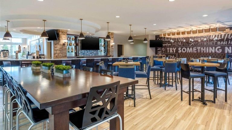 Cambria Hotel Akron – Canton Airport