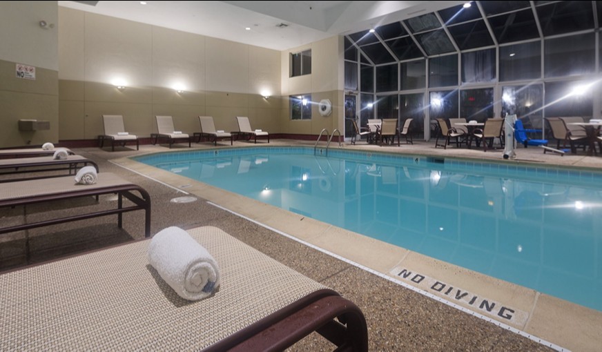 Chicago Club Inn & Suites, room with private jacuzzi, photo 2