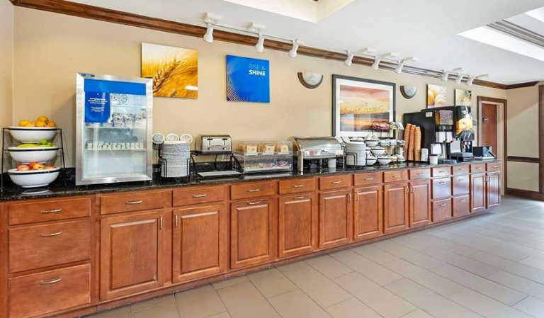 Comfort Inn And Suites