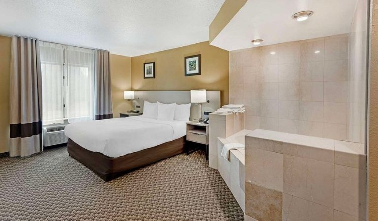 Comfort Inn And Suites