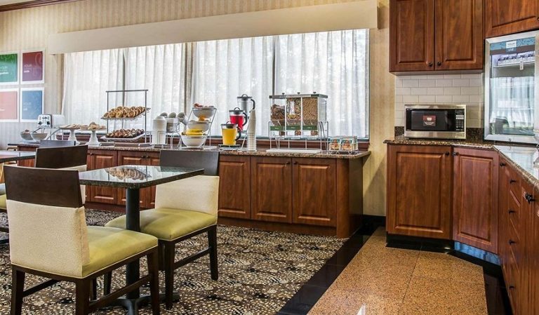Comfort Suites Canton