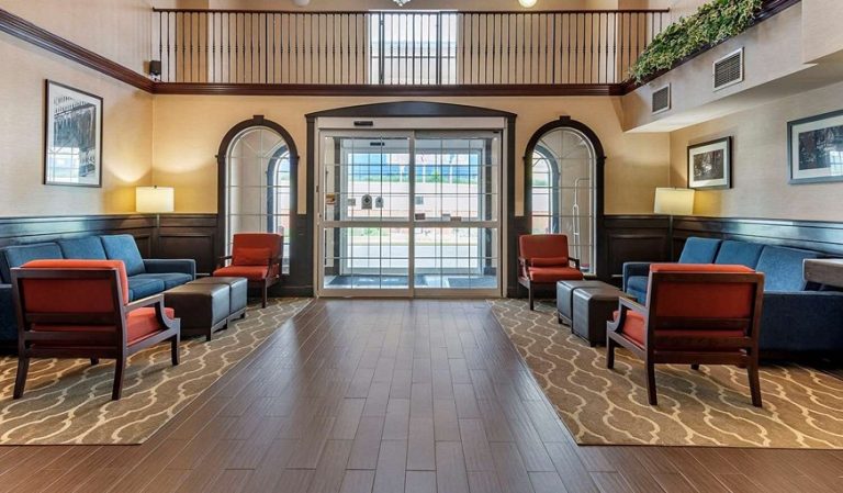 Comfort Suites Newark – Harrison