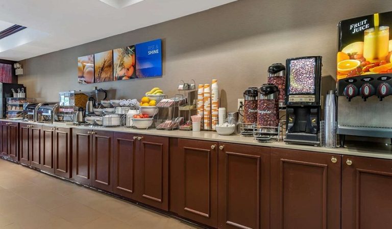 Comfort Suites Newark – Harrison