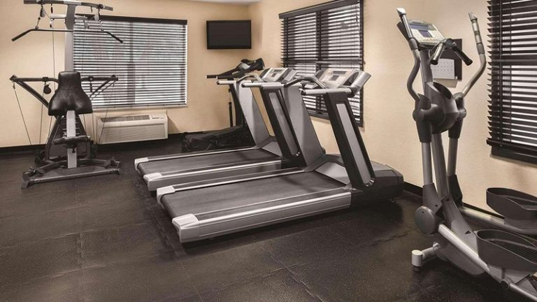 Country Inn & Suites by Radisson, Cottage Grove, MN