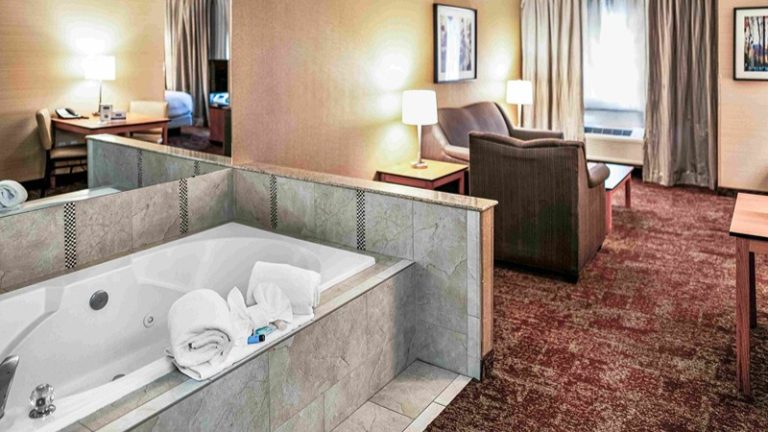 Crystal Inn Hotel & Suites Midvalley