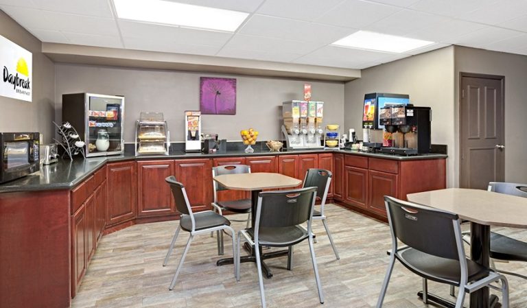 Days Inn by Wyndham West Covina