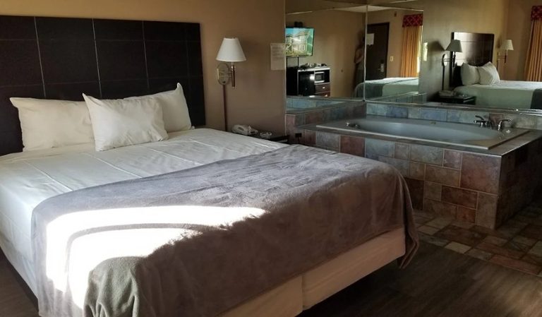 Del Amo Inn