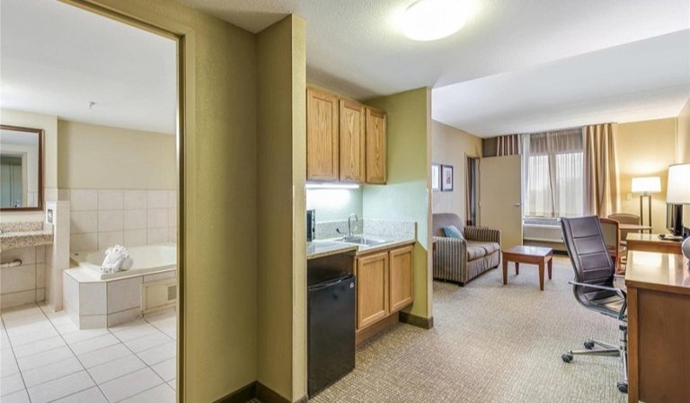 Comfort Suites Chicago O’Hare Airport