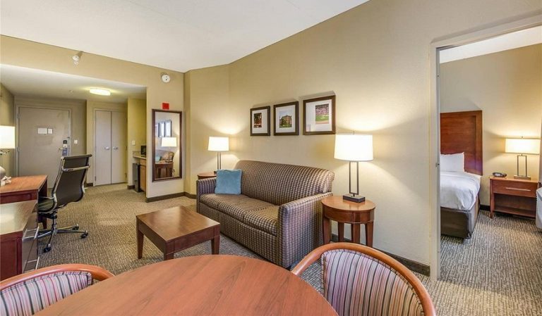 Comfort Suites Chicago O’Hare Airport