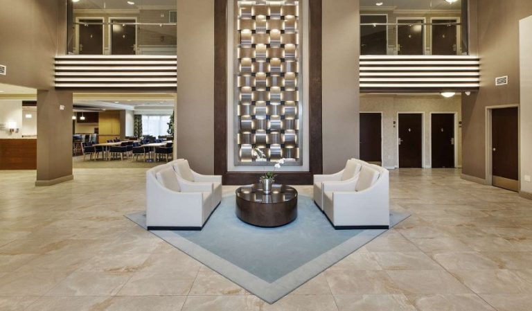 DoubleTree by Hilton Hotel Nanuet