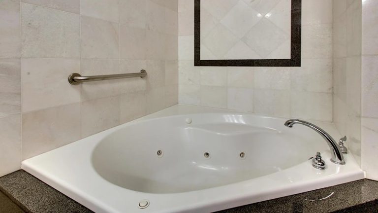 Drury Inn & Suites St. Louis Arnold