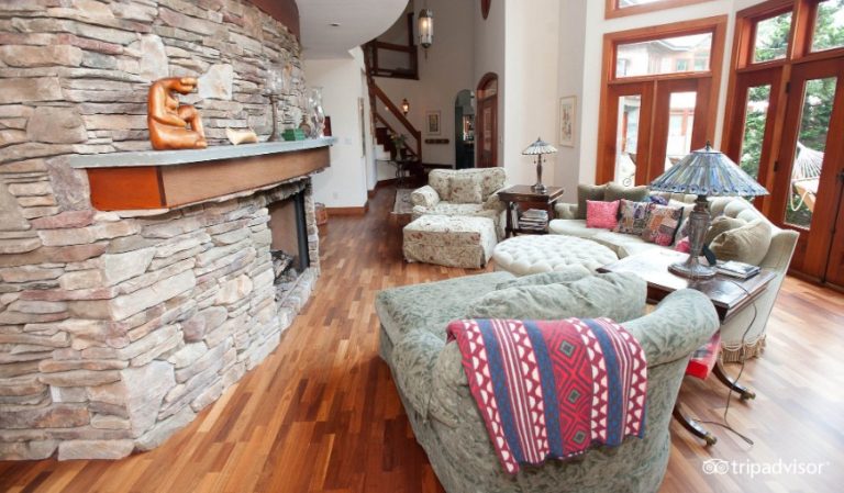 East Hampton Art House Bed and Breakfast