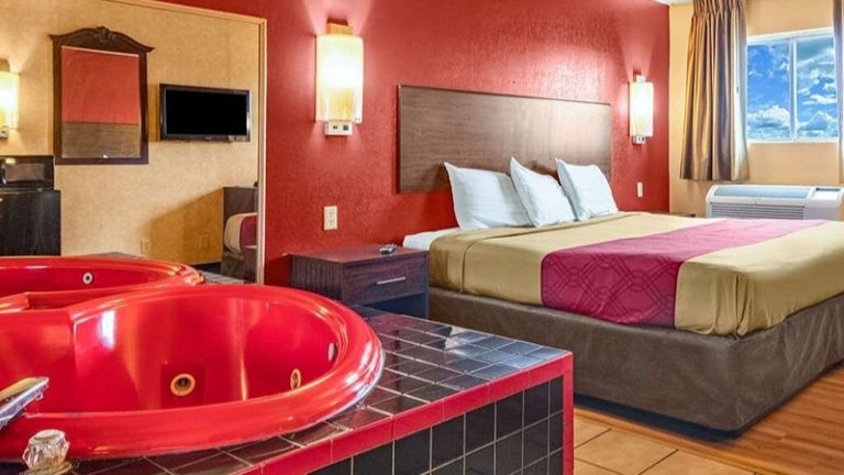 Econo Lodge Kent – Akron West