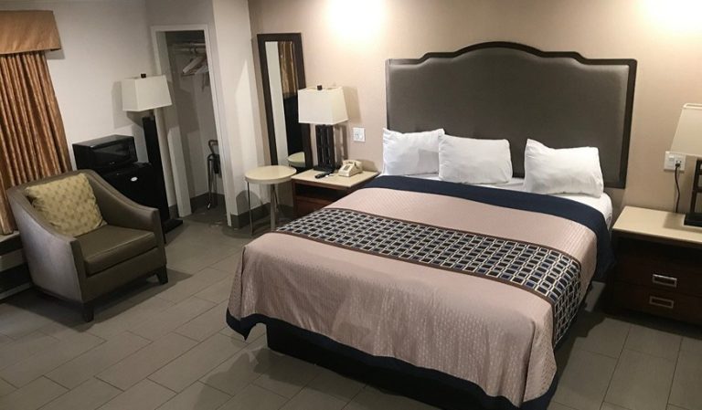 Economy Inn