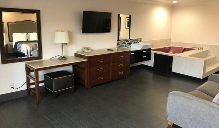 Economy Inn