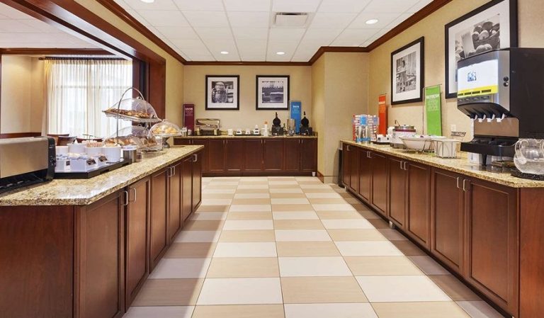 Hampton Inn Detroit/Southgate