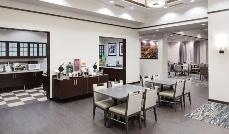 Hampton Inn & Suites Chicago-North Shore/Skokie