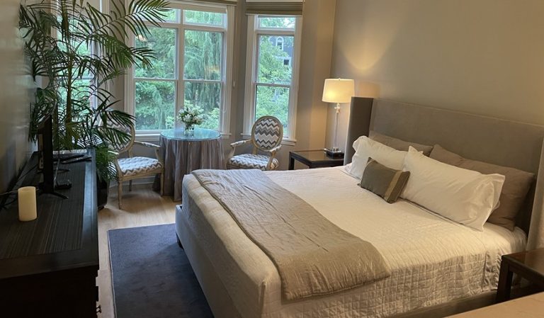 Harvey House Bed & Breakfast