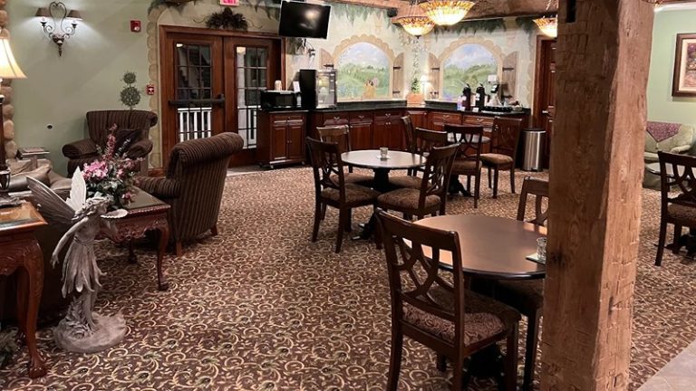 Hearthstone Inn & Suites