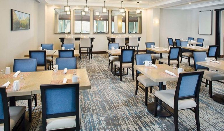 Hilton Atlanta Perimeter Suites